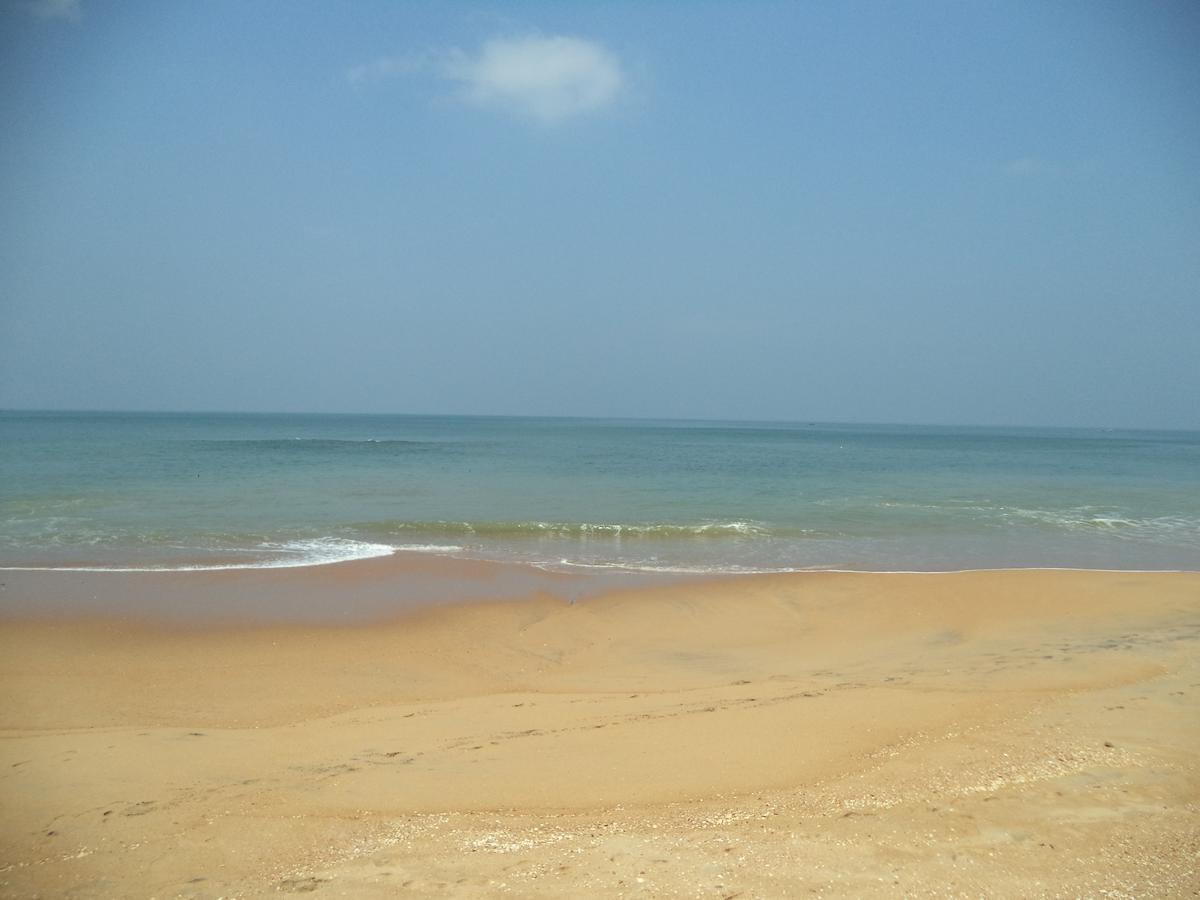 Saara Beach Hotel Marawila Buitenkant foto