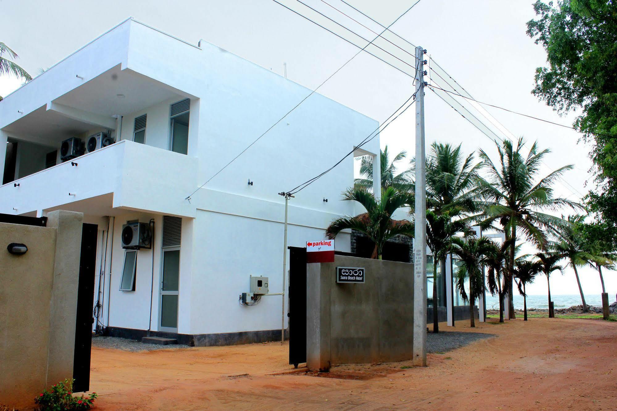 Saara Beach Hotel Marawila Buitenkant foto